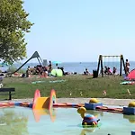 Holiday home Markermeerlogies Bovenkarspel