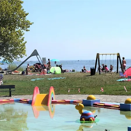 Сasa de vacaciones Markermeerlogies Bovenkarspel